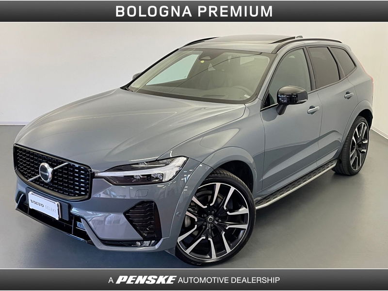 Volvo XC60 B5 (d) AWD automatico Ultimate Dark del 2022 usata a Casalecchio di Reno