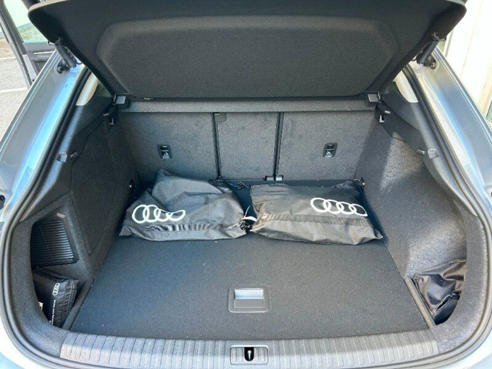 Audi Q3 Sportback nuova a Palermo (12)