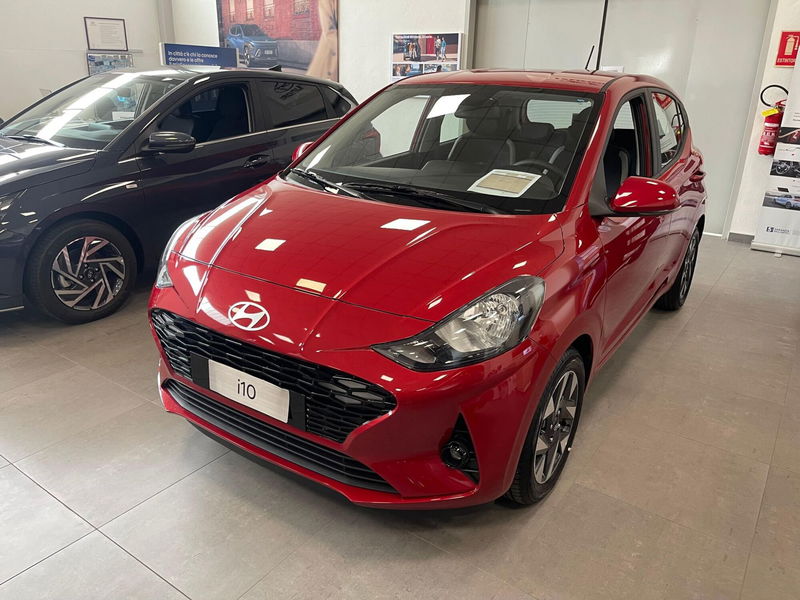 Hyundai i10 1.0 mpi Connectline 63cv nuova a Madignano