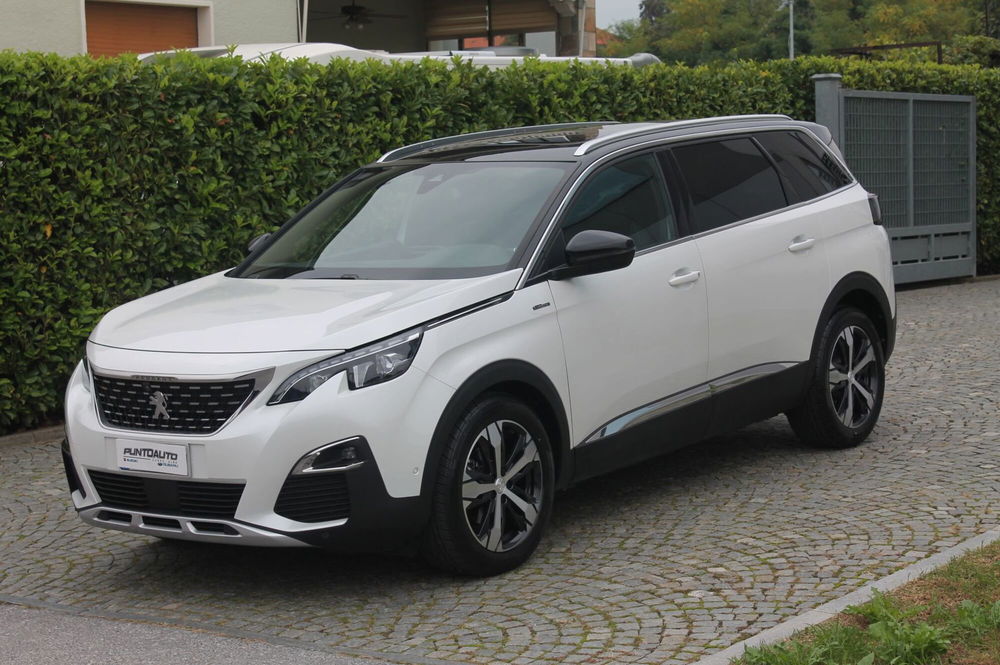 Peugeot 5008 usata a Cuneo