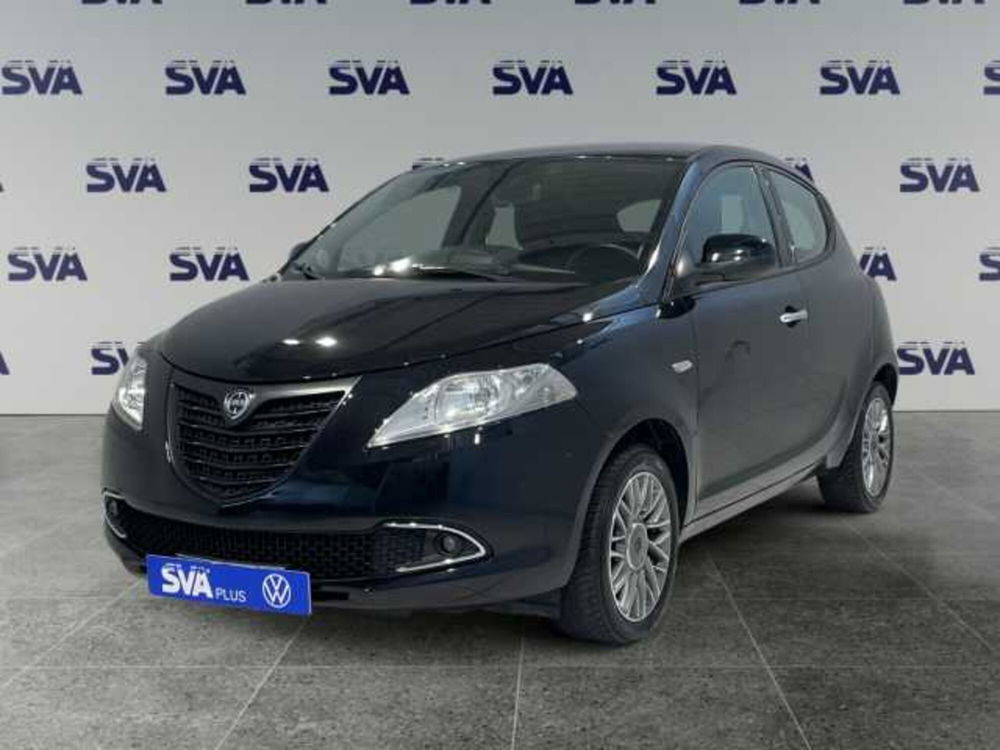 Lancia Ypsilon usata a Ravenna