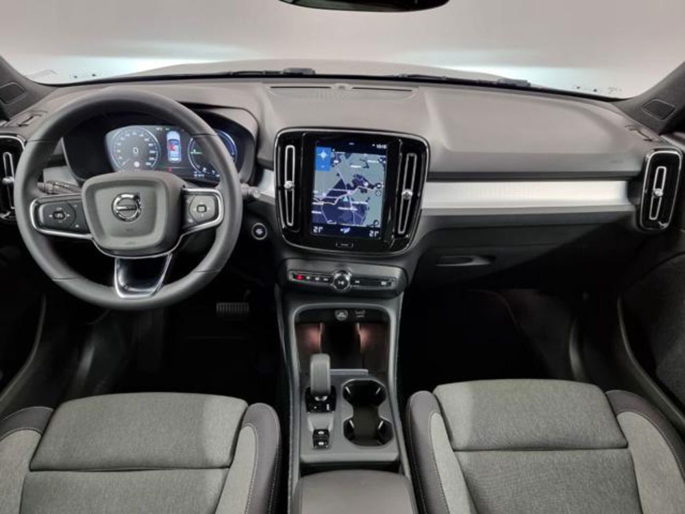 Volvo XC40 usata a Como (6)