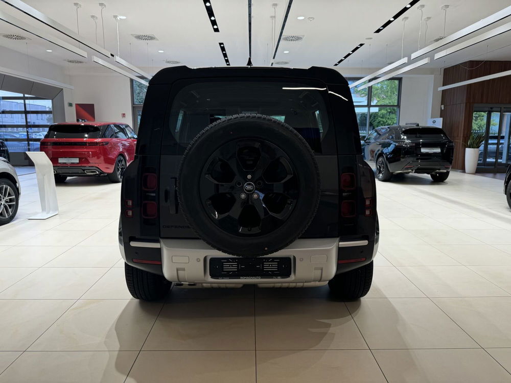 Land Rover Defender nuova a Forlì-Cesena (4)