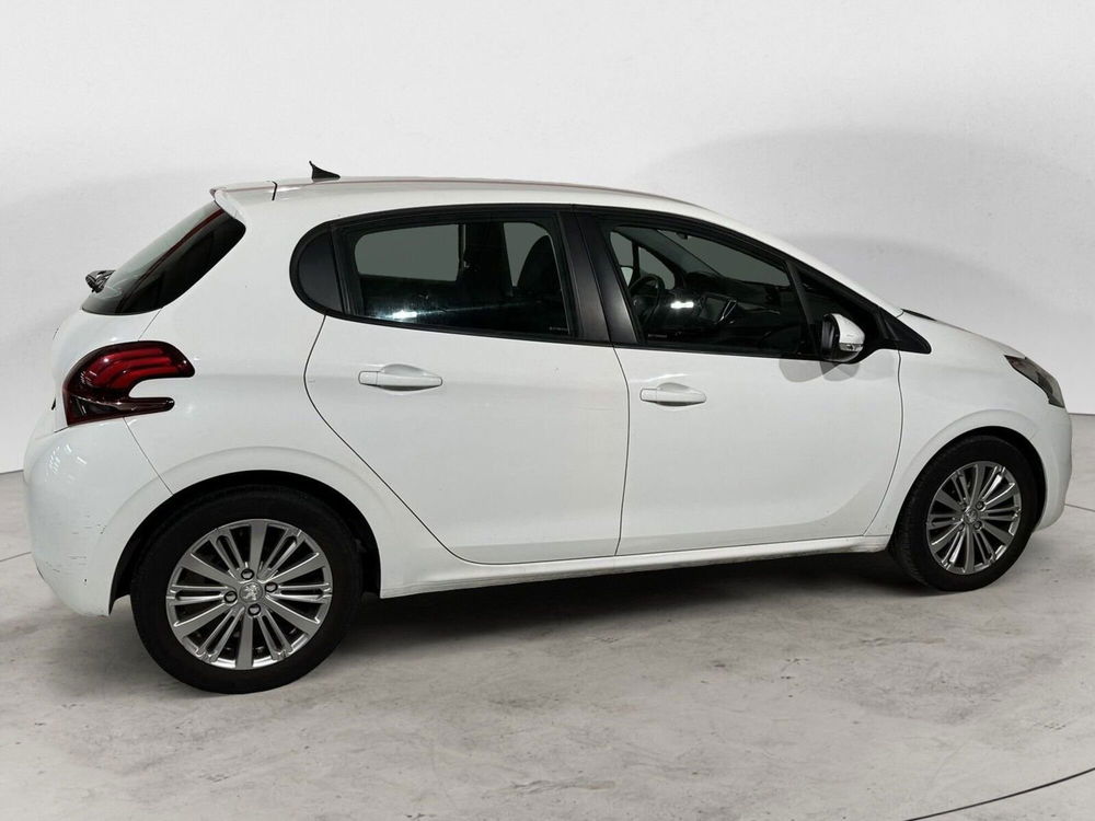 Peugeot 208 usata a Lecco (6)