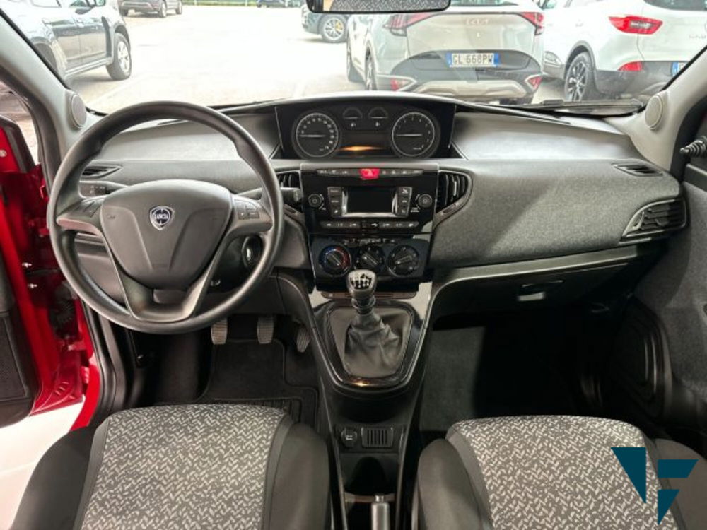 Lancia Ypsilon usata a Treviso (13)