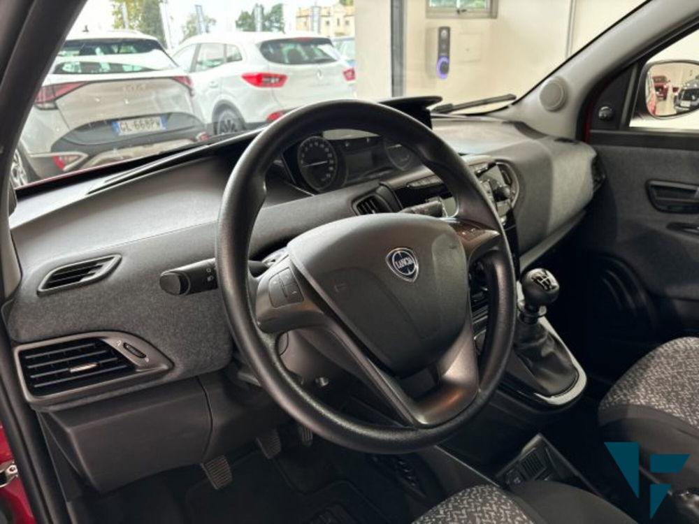 Lancia Ypsilon usata a Treviso (17)