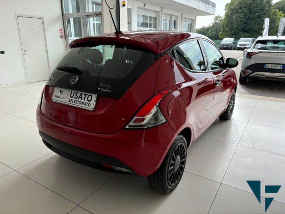 Lancia Ypsilon usata a Treviso (3)