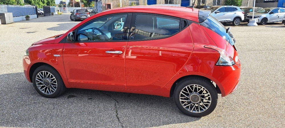 Lancia Ypsilon usata a Varese (11)