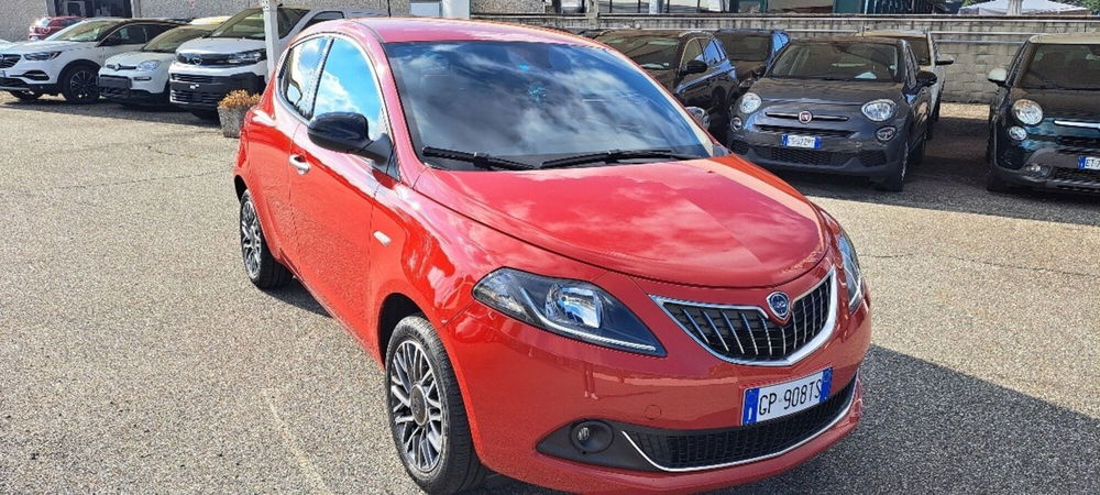 Lancia Ypsilon usata a Varese (5)