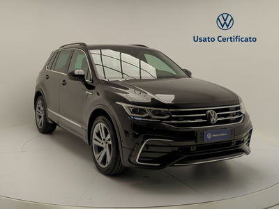 Volkswagen Tiguan 2.0 TDI 150 CV SCR DSG 4MOTION R-Line del 2023 usata a Pratola Serra