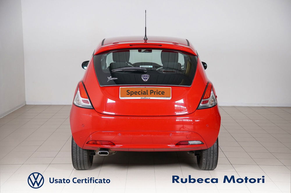 Lancia Ypsilon usata a Perugia (5)