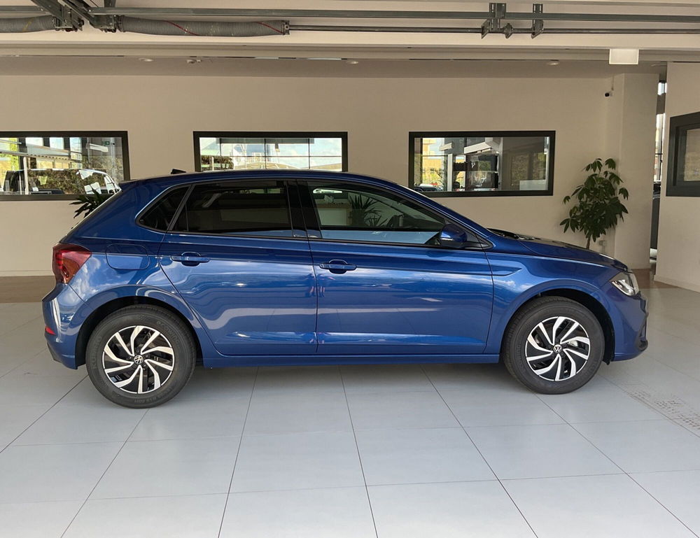 Volkswagen Polo nuova a Salerno (3)