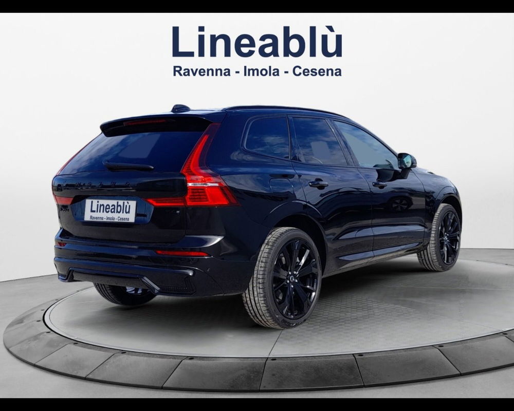 Volvo XC60 nuova a Ravenna (5)