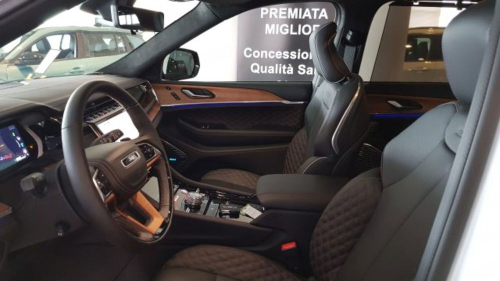 Jeep Grand Cherokee nuova a Modena (11)