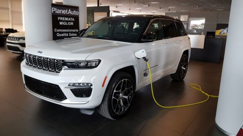 Jeep Grand Cherokee nuova a Modena (3)