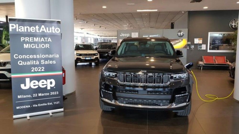 Jeep Grand Cherokee nuova a Modena (3)