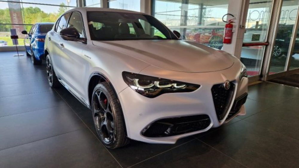 Alfa Romeo Stelvio usata a Modena (5)