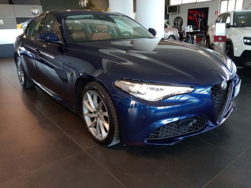 Alfa Romeo Giulia usata a Modena (3)