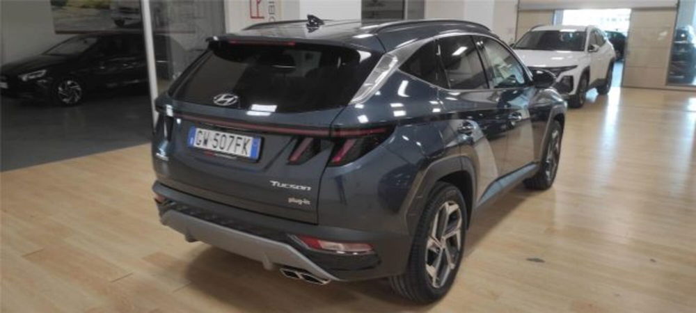 Hyundai Tucson nuova a Bari (4)