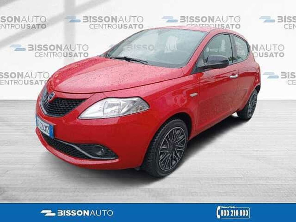 Lancia Ypsilon usata a Vicenza