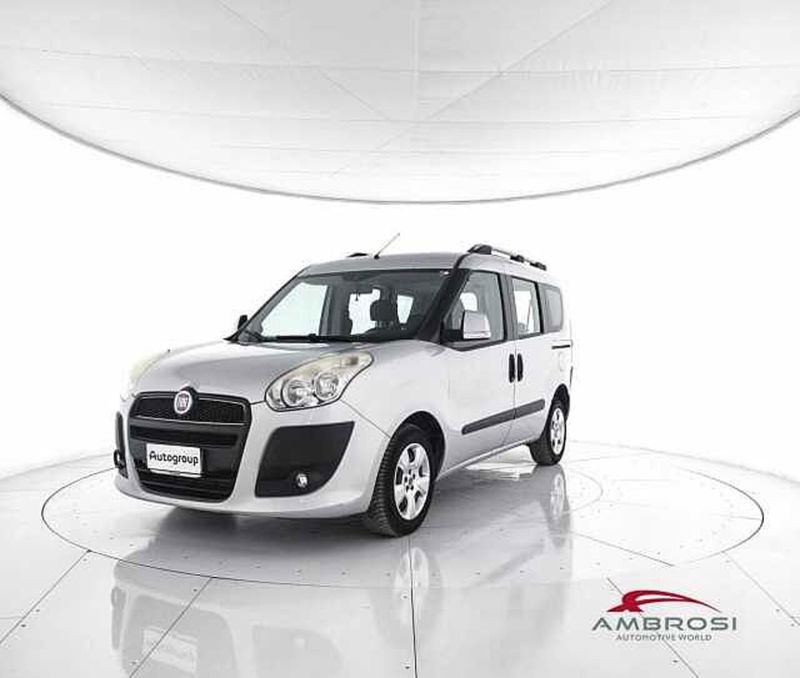 Fiat Dobl&ograve; 1.6 MJT 105CV PC Combi N1  del 2013 usata a Corciano