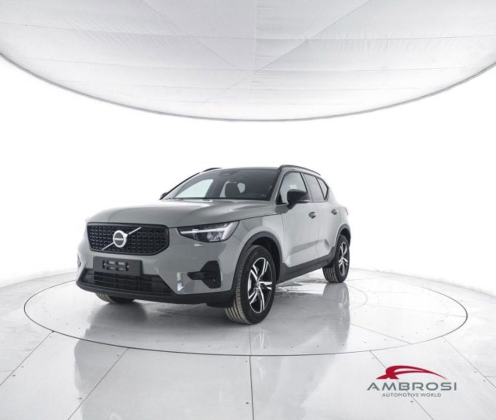 Volvo XC40 nuova a Perugia