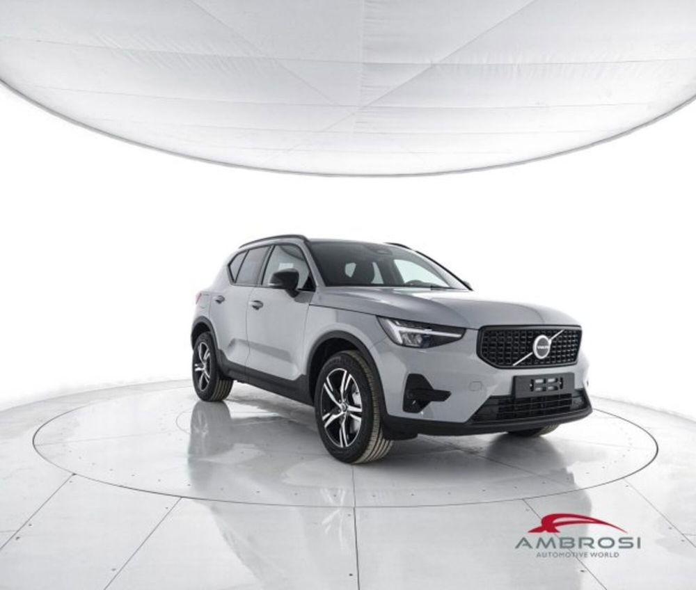 Volvo XC40 nuova a Perugia (2)