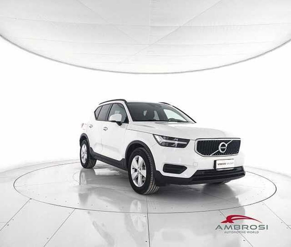 Volvo XC40 usata a Viterbo (2)