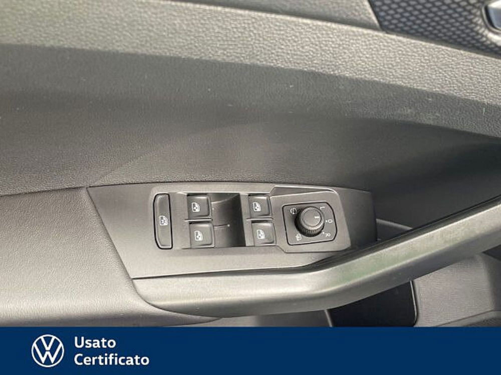 Volkswagen T-Cross usata a Vicenza (18)