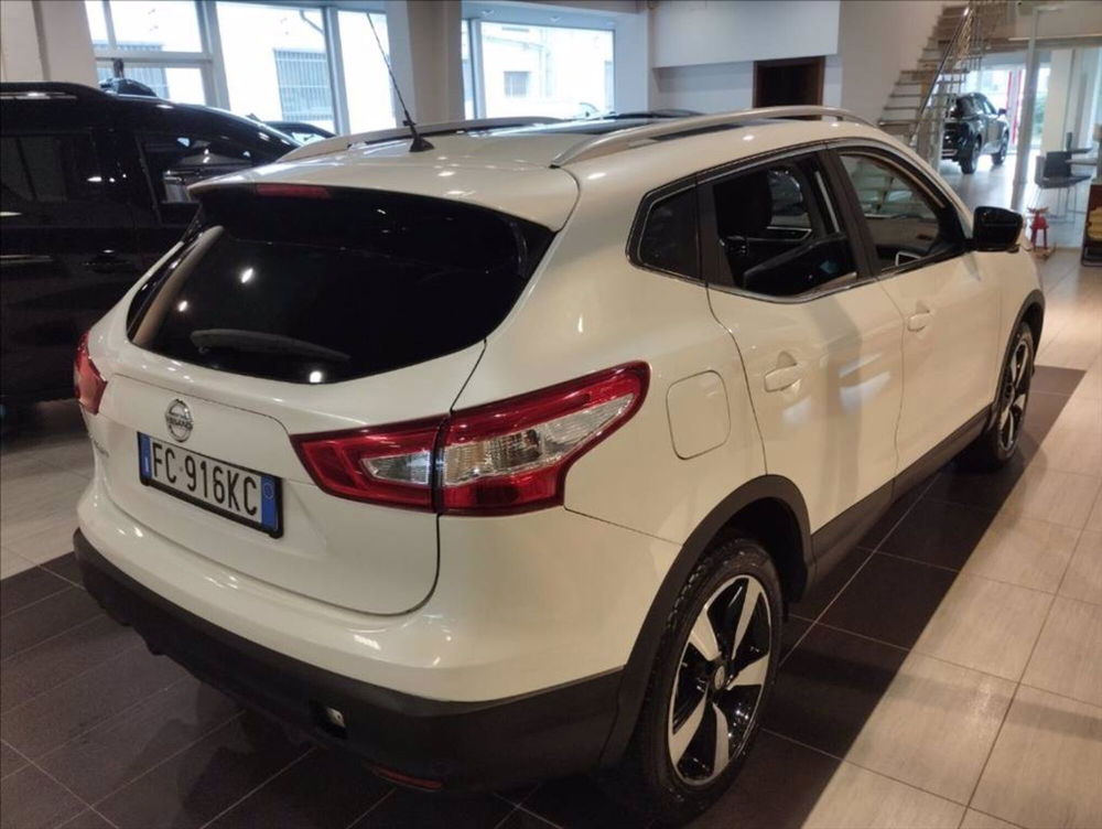 Nissan Qashqai usata a Milano (8)