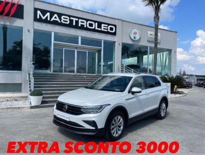 Volkswagen Tiguan 2.0 TDI 150 CV SCR DSG 4MOTION Life del 2021 usata a Tricase