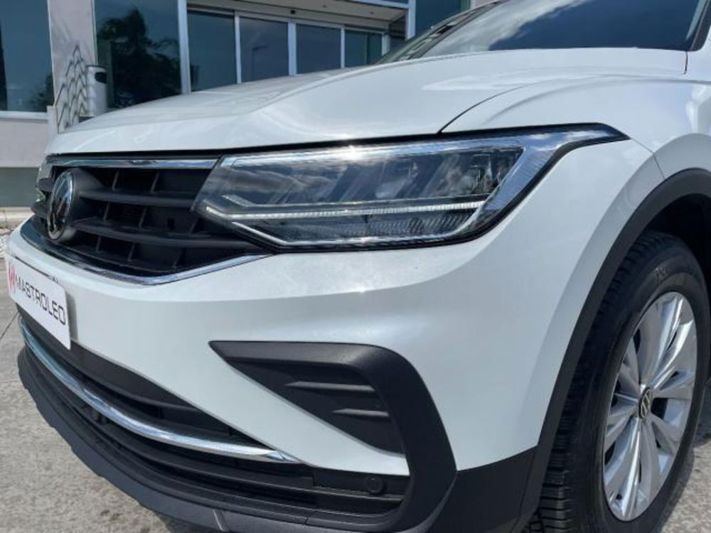 Volkswagen Tiguan usata a Lecce (6)