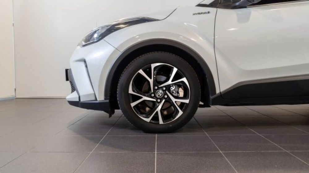 Toyota Toyota C-HR usata a Padova (13)