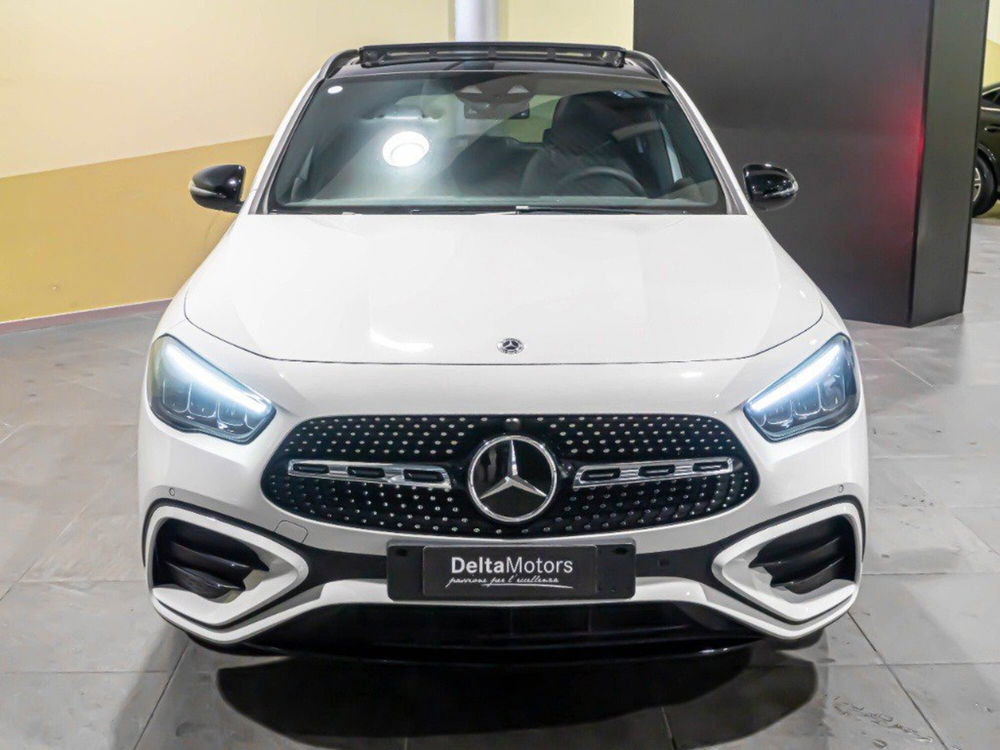 Mercedes-Benz GLA SUV nuova a Ancona (2)