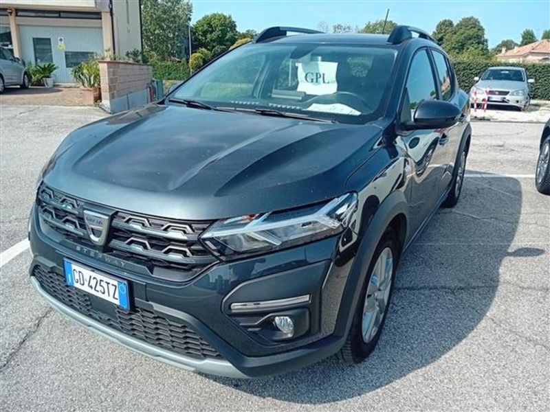 Dacia Sandero Stepway 1.0 TCe ECO-G Comfort del 2021 usata a Montebelluna