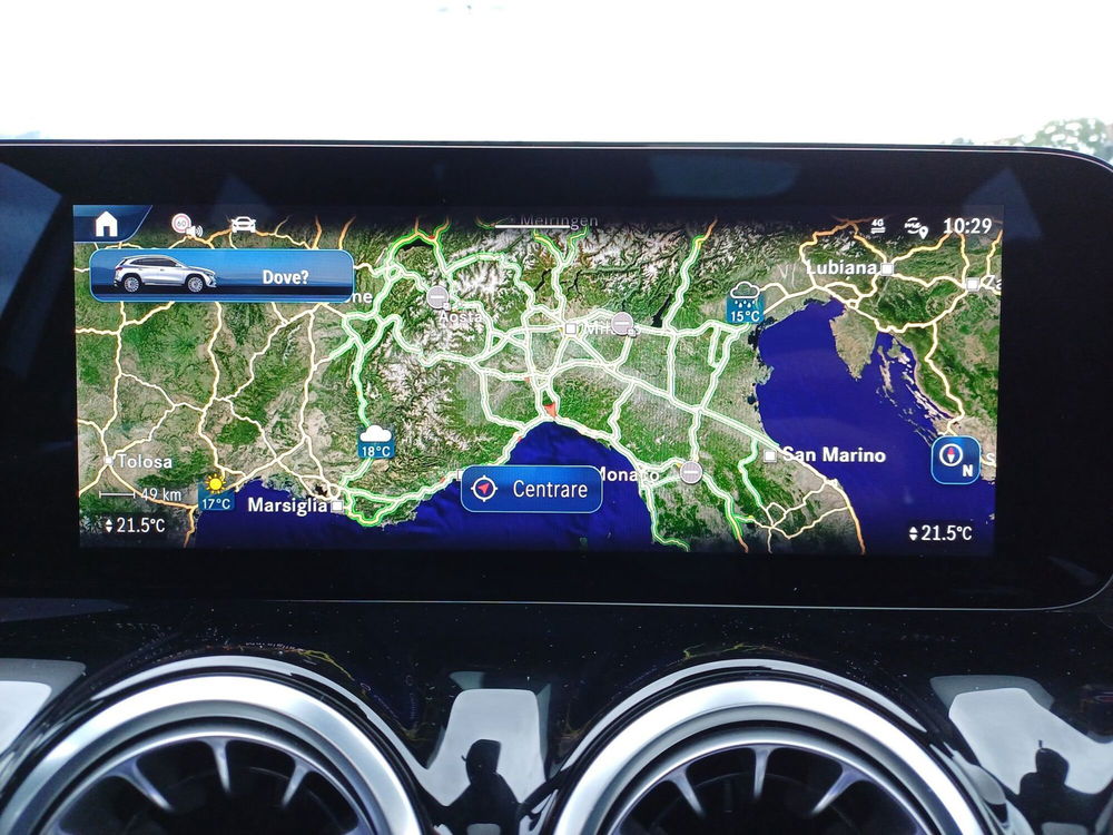 Mercedes-Benz GLA SUV usata a Genova (12)