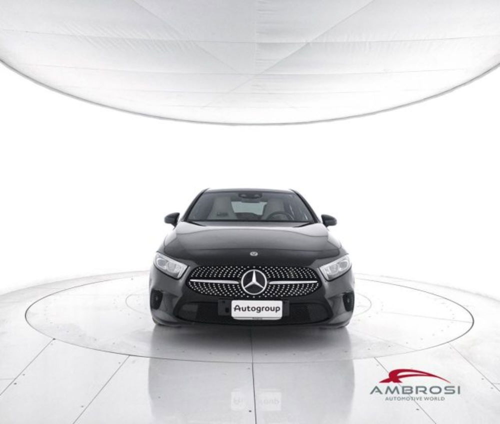 Mercedes-Benz CLA Shooting Brake usata a Perugia (5)