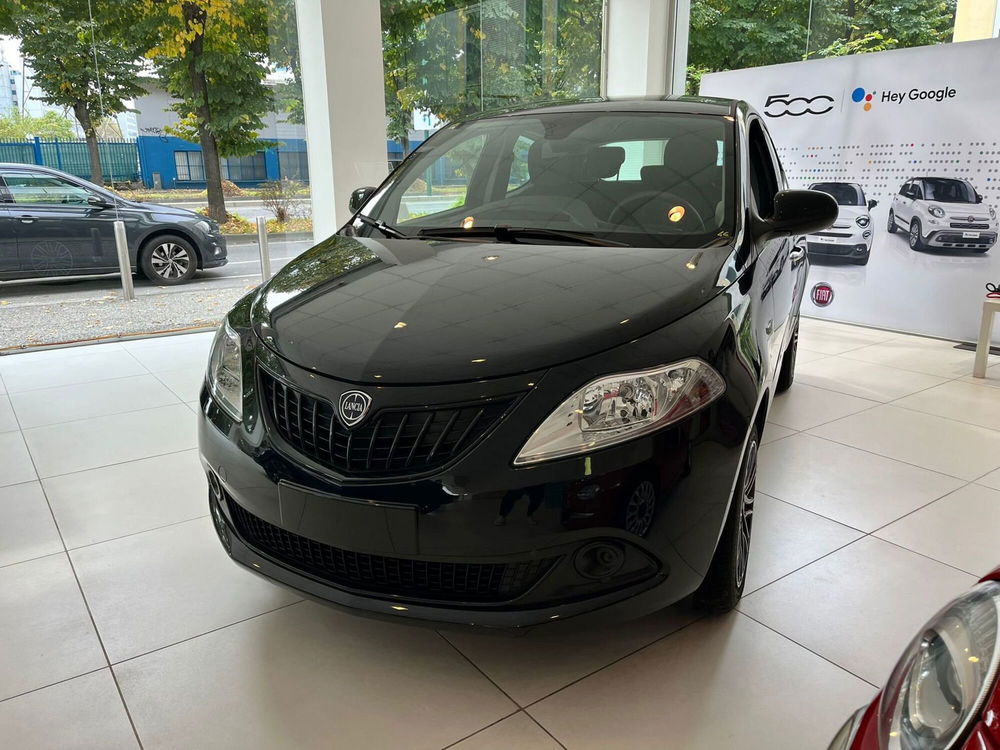 Lancia Ypsilon nuova a Milano