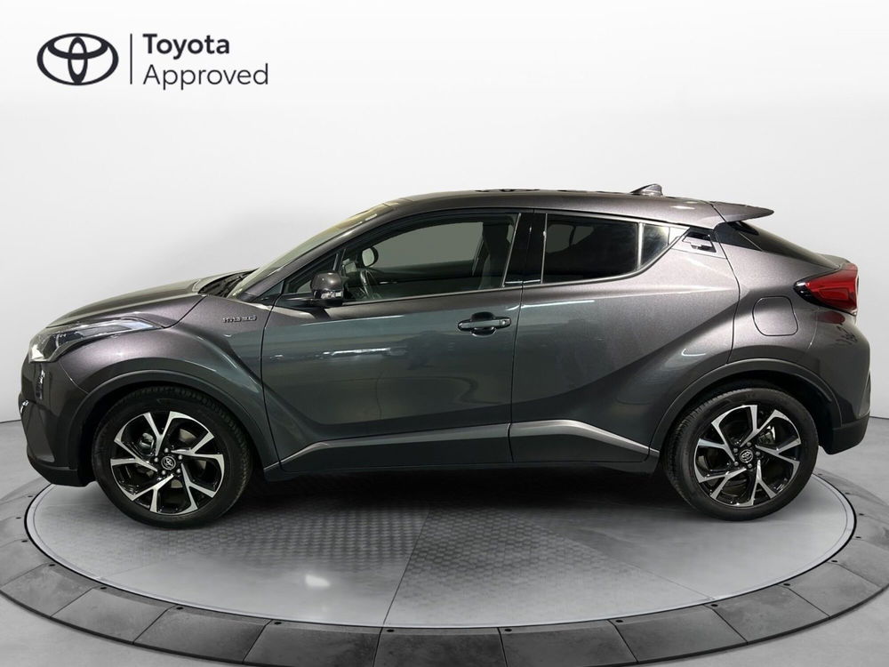 Toyota Toyota C-HR usata a Milano (3)