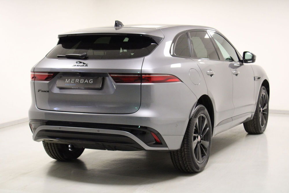 Jaguar F-Pace usata a Milano (6)