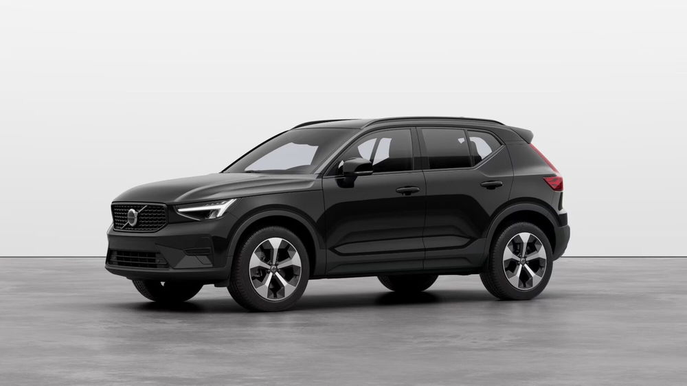 Volvo XC40 nuova a Como