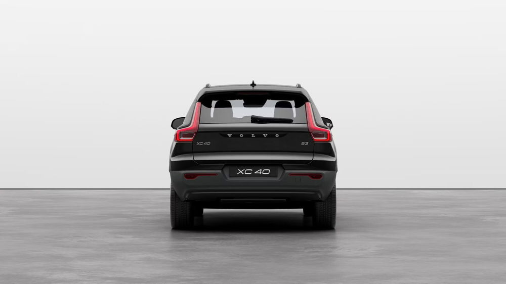 Volvo XC40 nuova a Como (3)