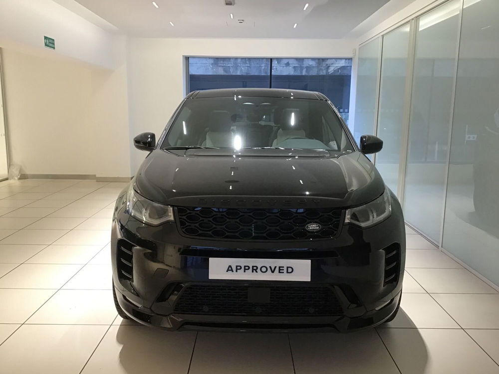 Land Rover Discovery Sport nuova a Genova (7)