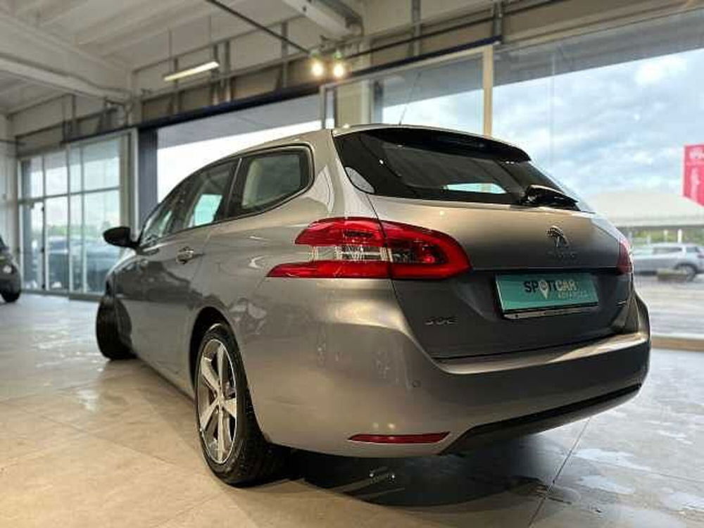 Peugeot 308 usata a Venezia (4)