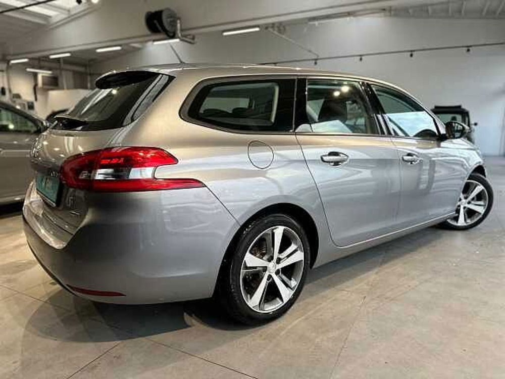 Peugeot 308 usata a Venezia (5)