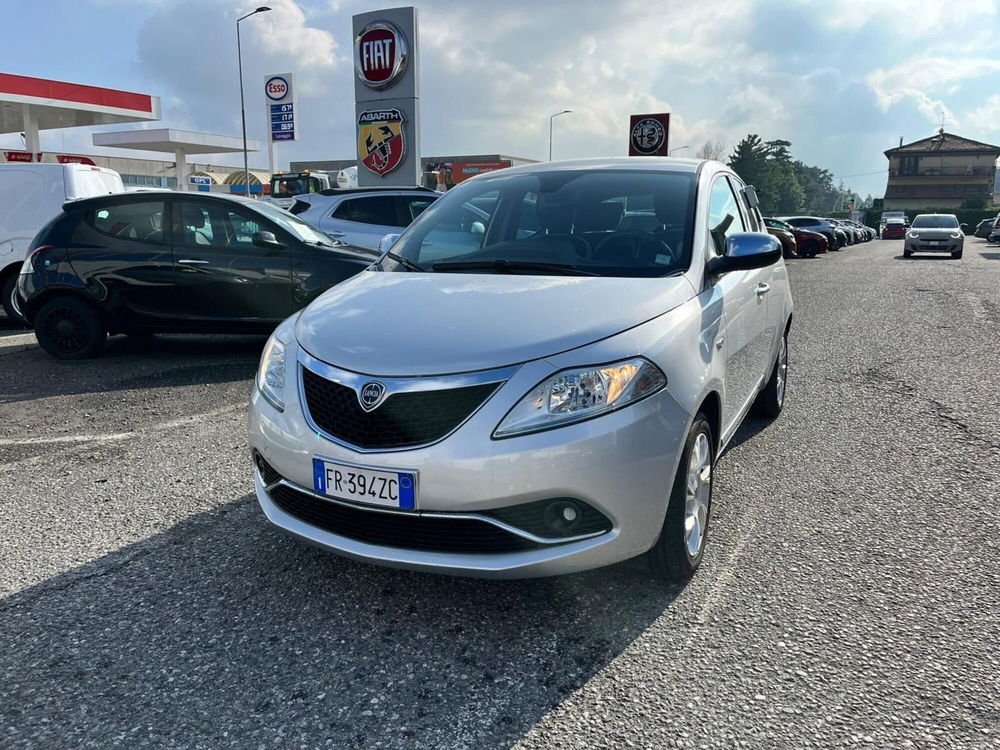 Lancia Ypsilon usata a Milano