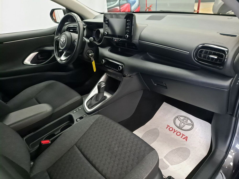 Toyota Yaris usata a Roma (6)