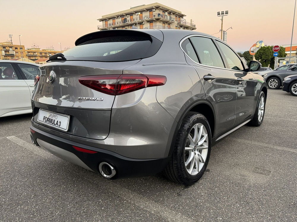 Alfa Romeo Stelvio usata a Messina (3)