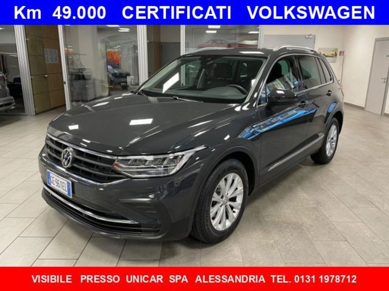 Volkswagen Tiguan 2.0 TDI SCR Life del 2021 usata a Alba