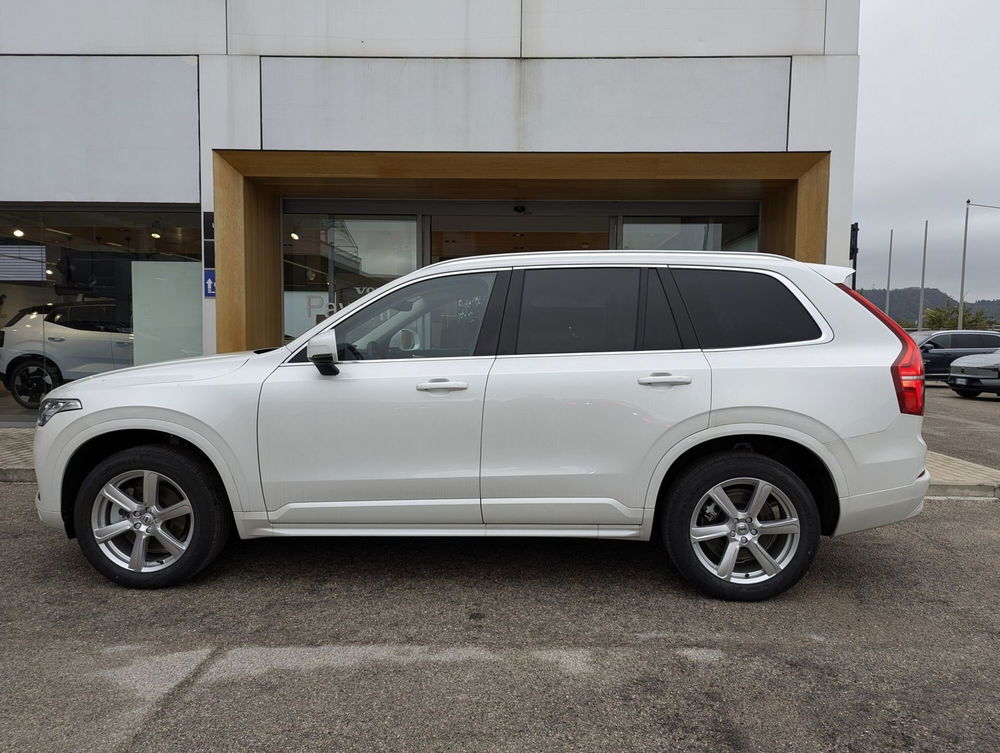 Volvo XC90 nuova a Pescara (5)